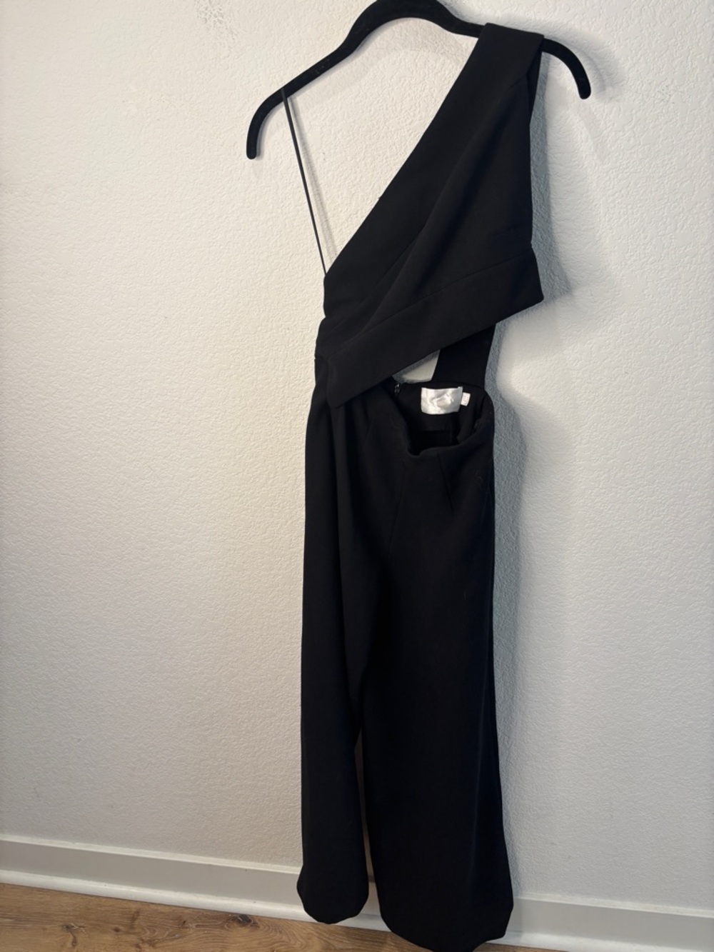 SOLACE London Women's Black Addison One Shoulder Crepe Jumpsuit Size US 2 - Picture 7 of 7